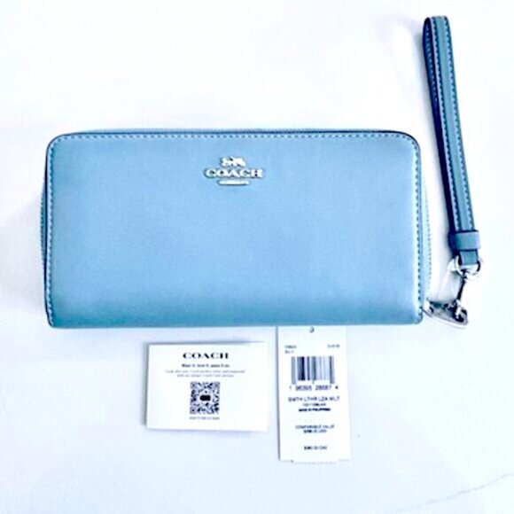 Coach Leather Zip Around Wristlet Wallet Blue Nickel Hardware NWT $298 - Picture 10 of 10